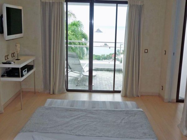 St. Barts Home 993950
