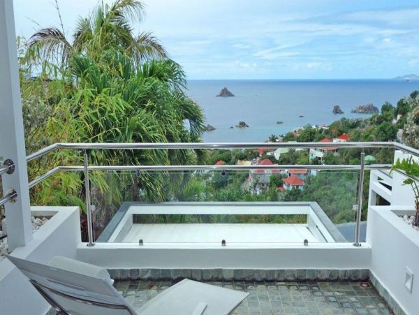 St. Barts Home 993950