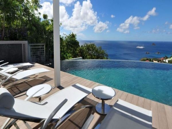 St. Barts Home 993950