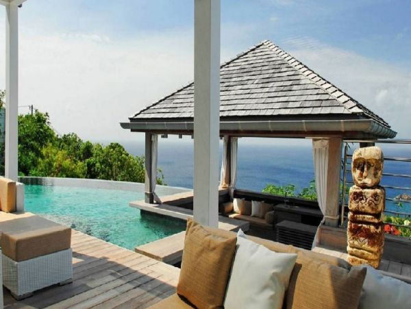 St. Barts Home 993950