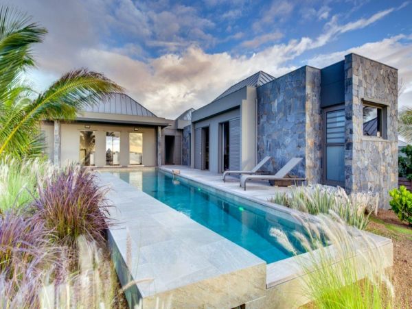 St. Barts Home 993951