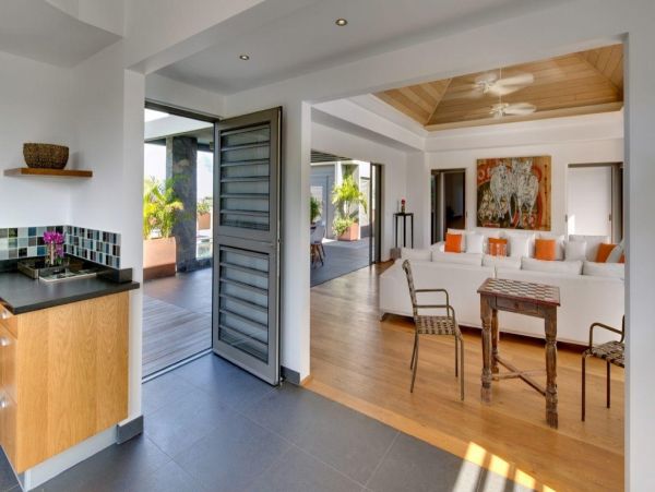 St. Barts Home 993951