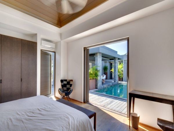 St. Barts Home 993951