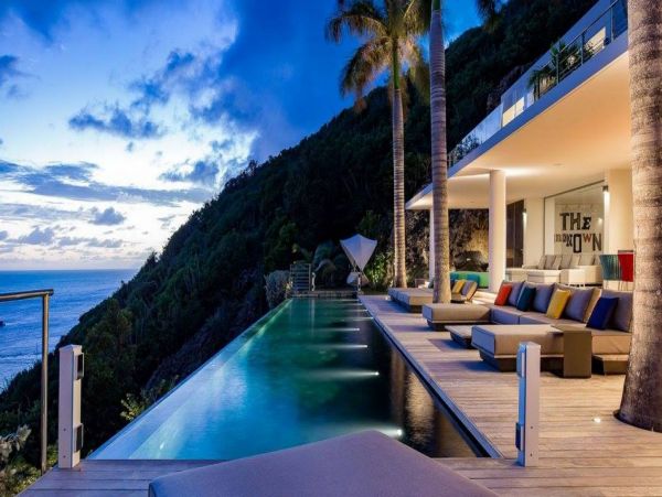 St. Barts Home 993952