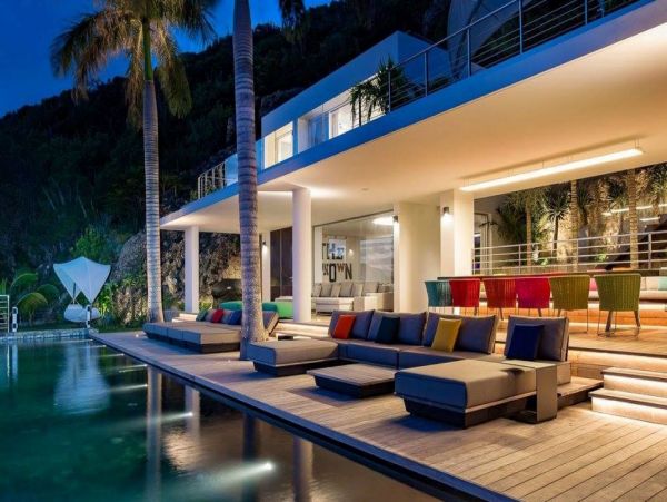 St. Barts Home 993952