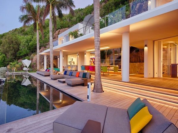 St. Barts Home 993952