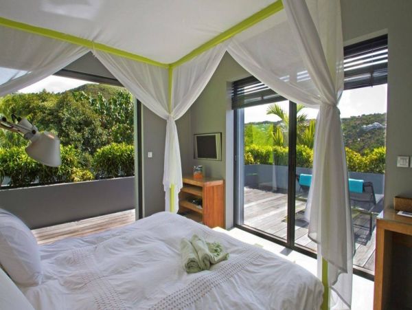 St. Barts Home 993953
