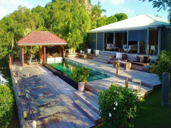 St. Barts Home 993958
