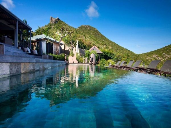 St. Barts Home 993958