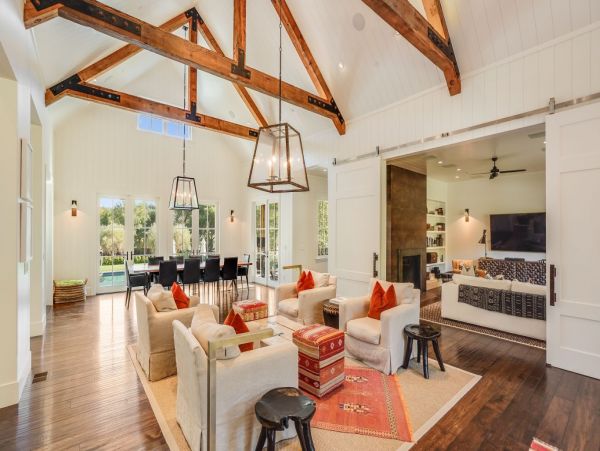 Luxury Vacation Rental in Kenwood with 5 Bedrooms