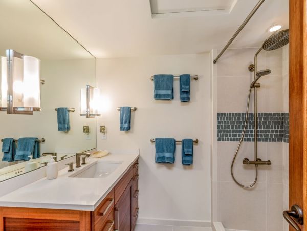 Princeville Luxury Vacation Home Three Bedrooms Sleeps 6