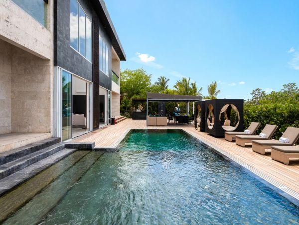 Turks And Caicos Home 993983