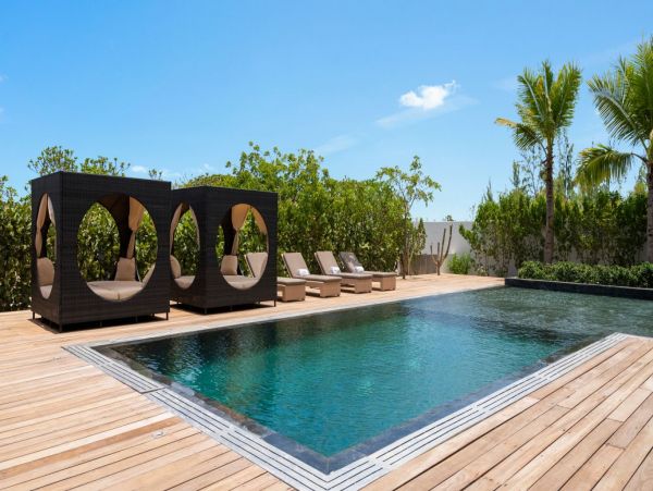 Turks And Caicos Home 993983