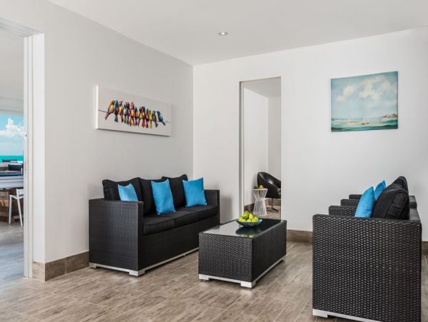 Turks And Caicos Home 994000