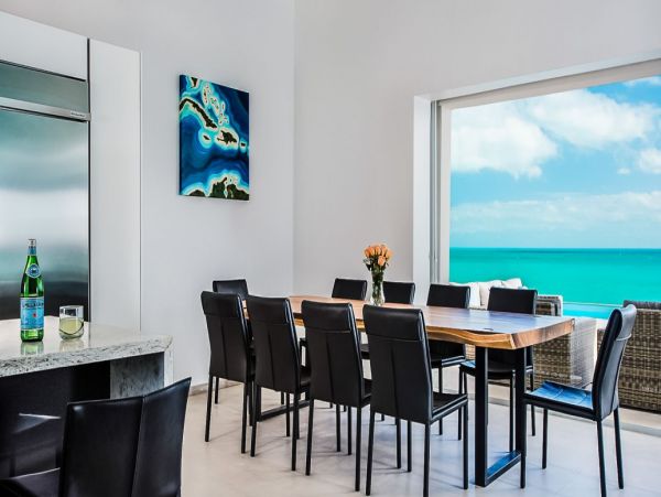 Turks And Caicos Home 994000