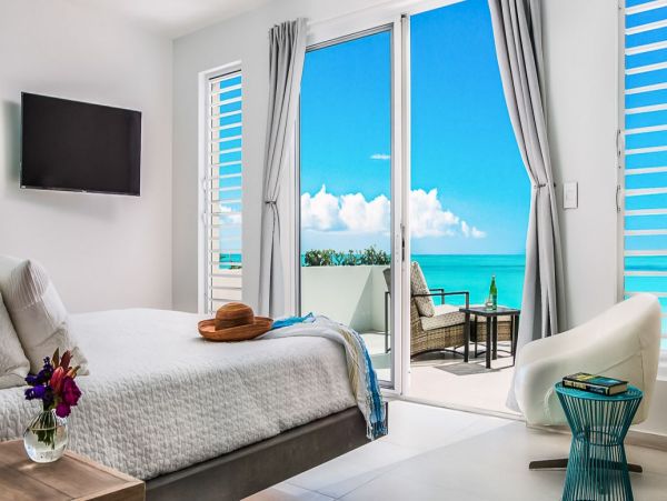Turks And Caicos Home 994000