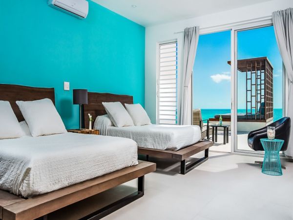Turks And Caicos Home 994000