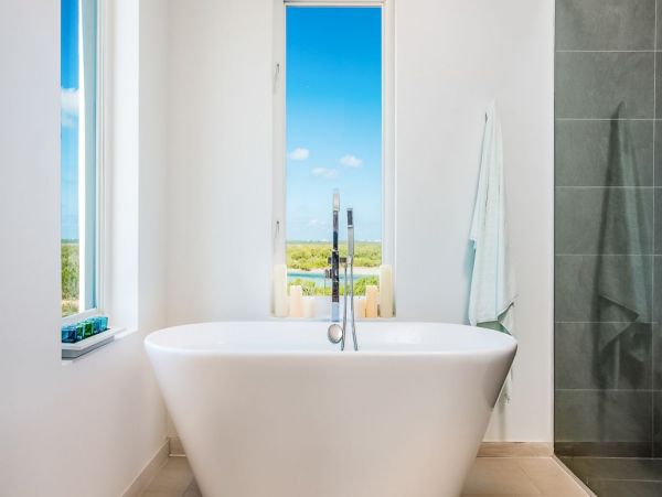Turks And Caicos Home 994000