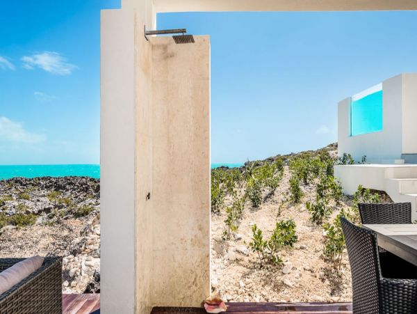 Turks And Caicos Home 994000