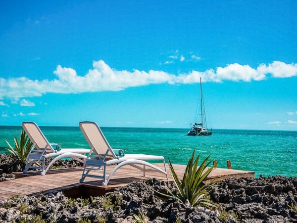 Turks And Caicos Home 994000