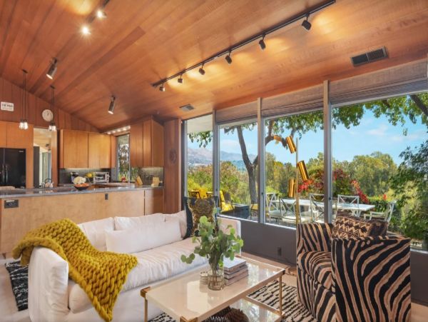 Santa Barbara Three Bedroom Mountain View Rental Home