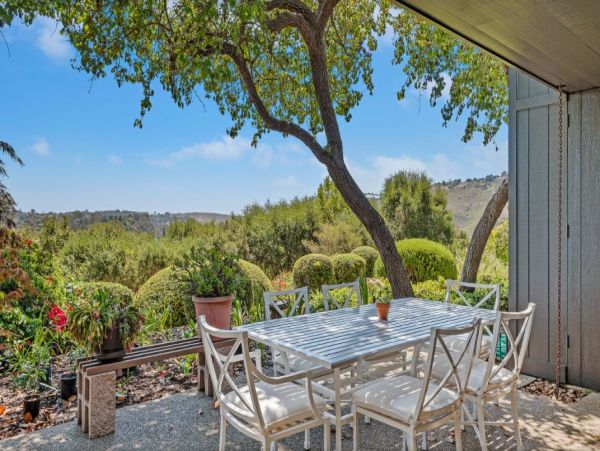 Santa Barbara Three Bedroom Mountain View Rental Home