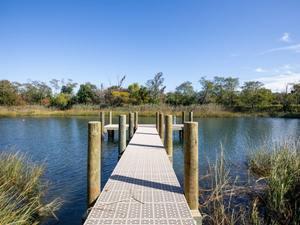 Mattituck Charming Vacation Home Sleeps Six Canal Views