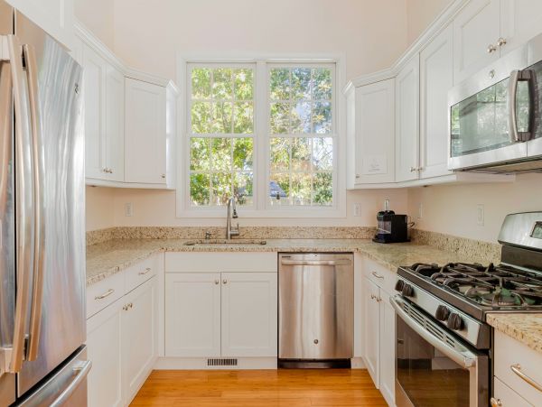 Mattituck Charming Vacation Home Sleeps Six Canal Views