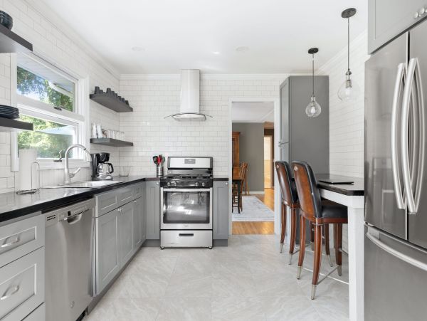 Sag Harbor Charming Vacation Home Six Guests