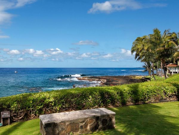 Luxurious Oceanfront Kauai Vacation Rental Six Guests
