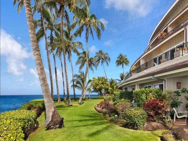 Luxurious Oceanfront Kauai Vacation Rental Six Guests
