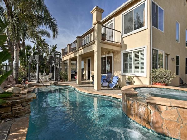 Oceanview Luxury Home with Pool, Patio and Hot Tub Sleeps 16