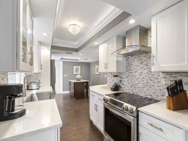 Gorgeous Vacation Home With Private Pool In Bradenton