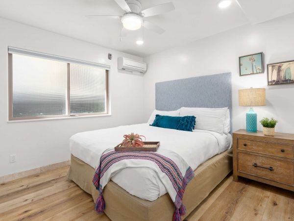 On Beach Oceanside Vacation Home Six Bedroom