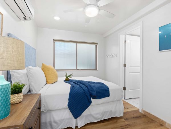 On Beach Oceanside Vacation Home Six Bedroom