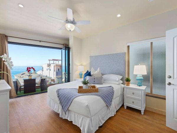 Gorgeous Vacation Home Located 2nd Row Ocean 14 Guests