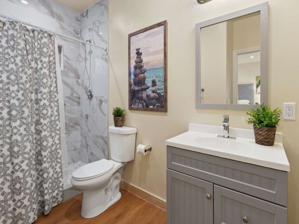 Gorgeous Vacation Home Located 2nd Row Ocean 14 Guests