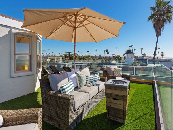 Gorgeous Vacation Home Located 2nd Row Ocean 14 Guests