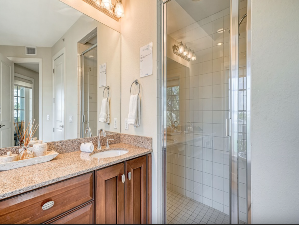 Siesta Key Vacation Penthouse Two Blocks From Beach 8 Guests