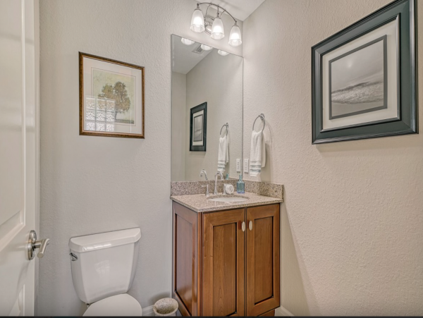 Siesta Key Vacation Penthouse Two Blocks From Beach 8 Guests