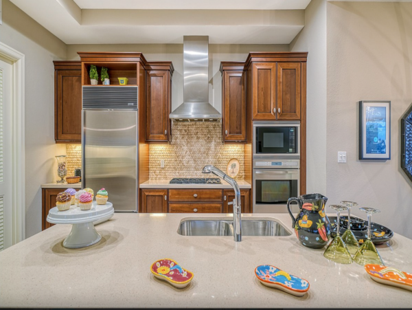 Siesta Key Vacation Penthouse Two Blocks From Beach 8 Guests