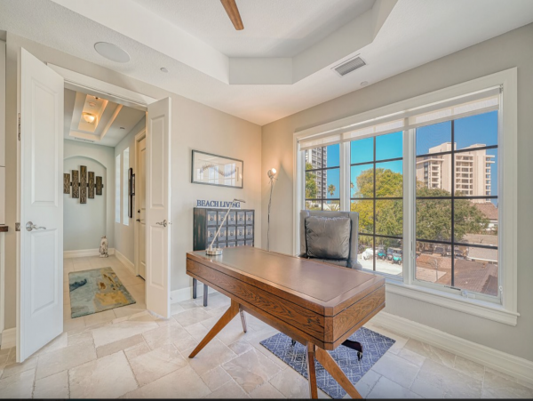 Siesta Key Vacation Penthouse Two Blocks From Beach 8 Guests