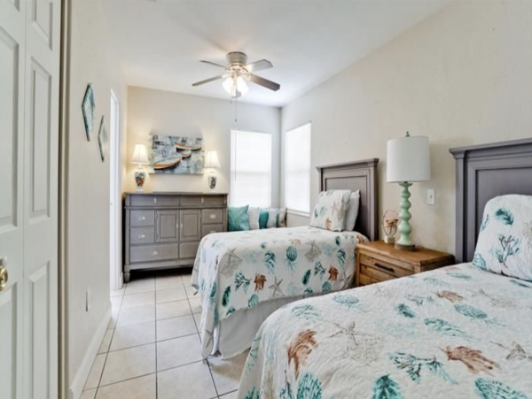 Holmes Beach Vacation Home With Private Pool Four Guests
