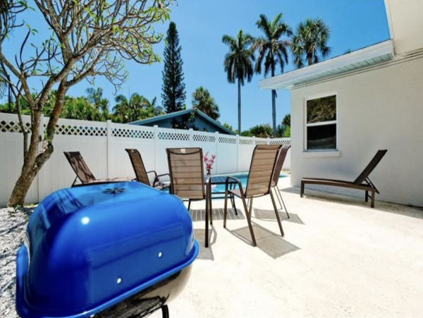 Holmes Beach Vacation Home With Private Pool Four Guests