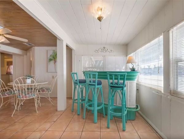 Charming Vacation Home Just Steps From Gulf Of Mexico
