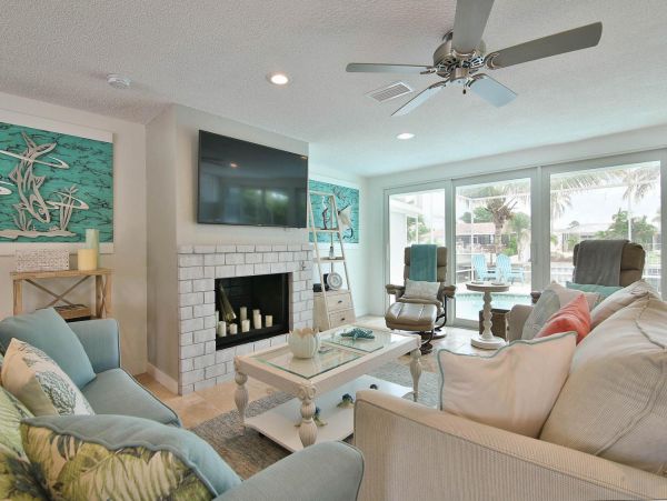 Vacation Rental Home With Boat Dock And Private Pool