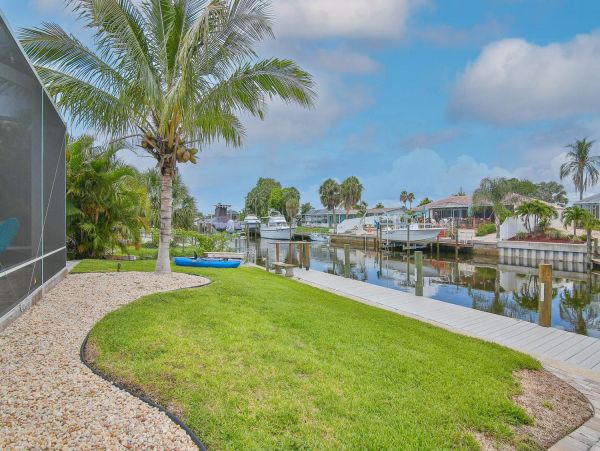 Vacation Rental Home With Boat Dock And Private Pool