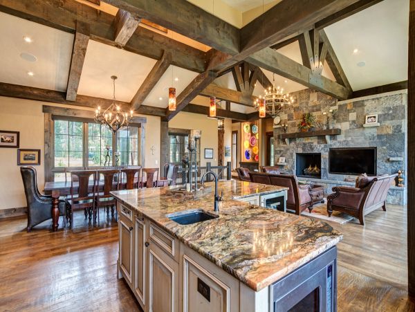 Luxury Breckenridge 5 Bedroom Home with Game Room and Views