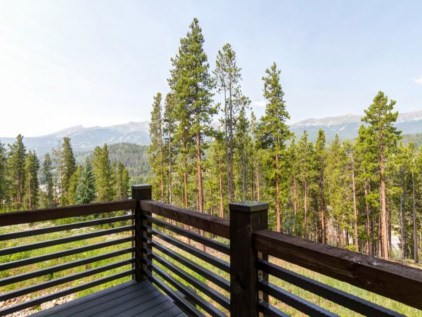 Luxury Breckenridge 5 Bedroom Home with Game Room and Views