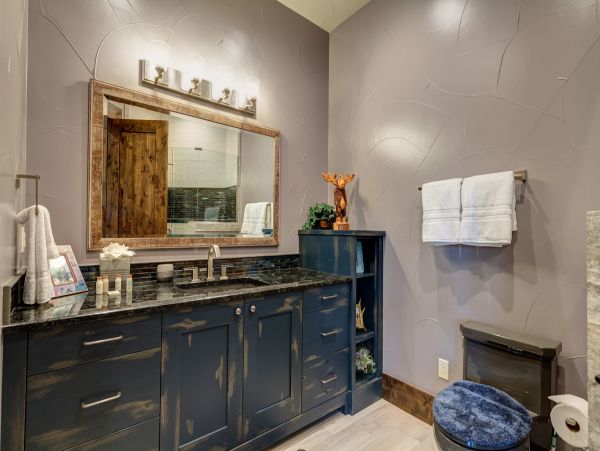 Luxury Breckenridge 5 Bedroom Home with Game Room and Views